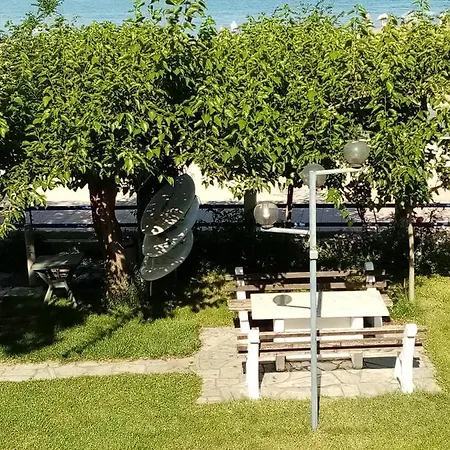 Karakitsios Apartment *